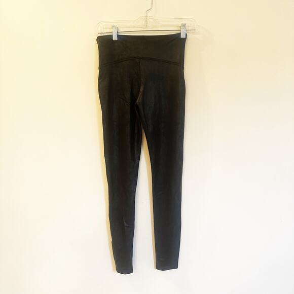 Spanx Women's Faux Leather Leggings sz M Black Spanx Leggings - Picture 2 of 6